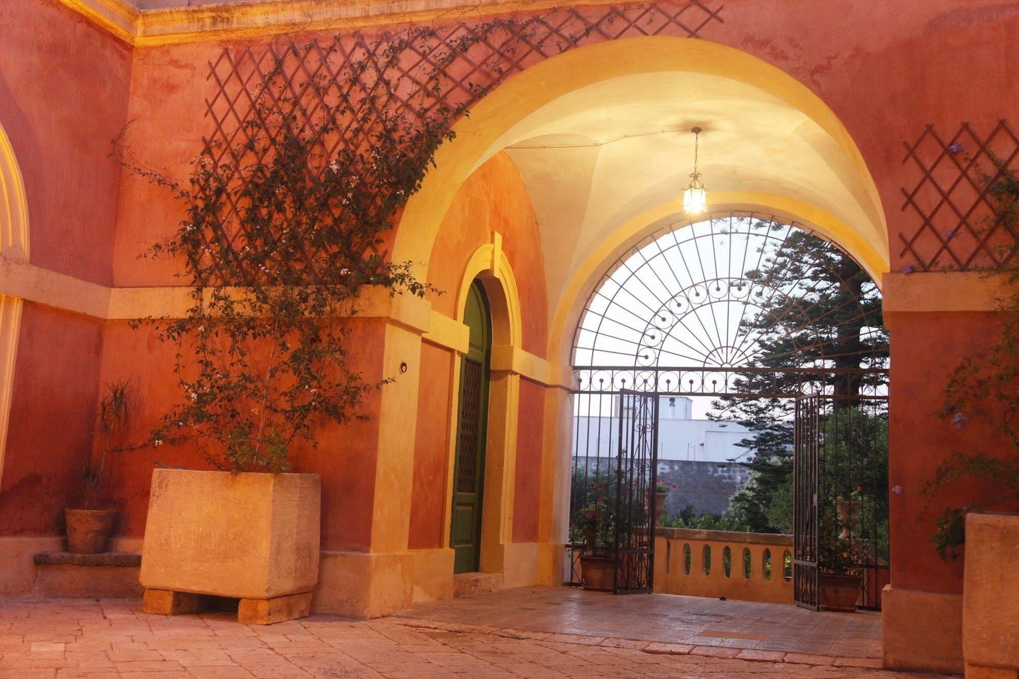 Palazzo Laura Bed & Breakfast Morciano di Leuca Eksteriør bilde